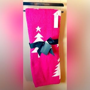 Hot pink holiday Christmas tree blanket